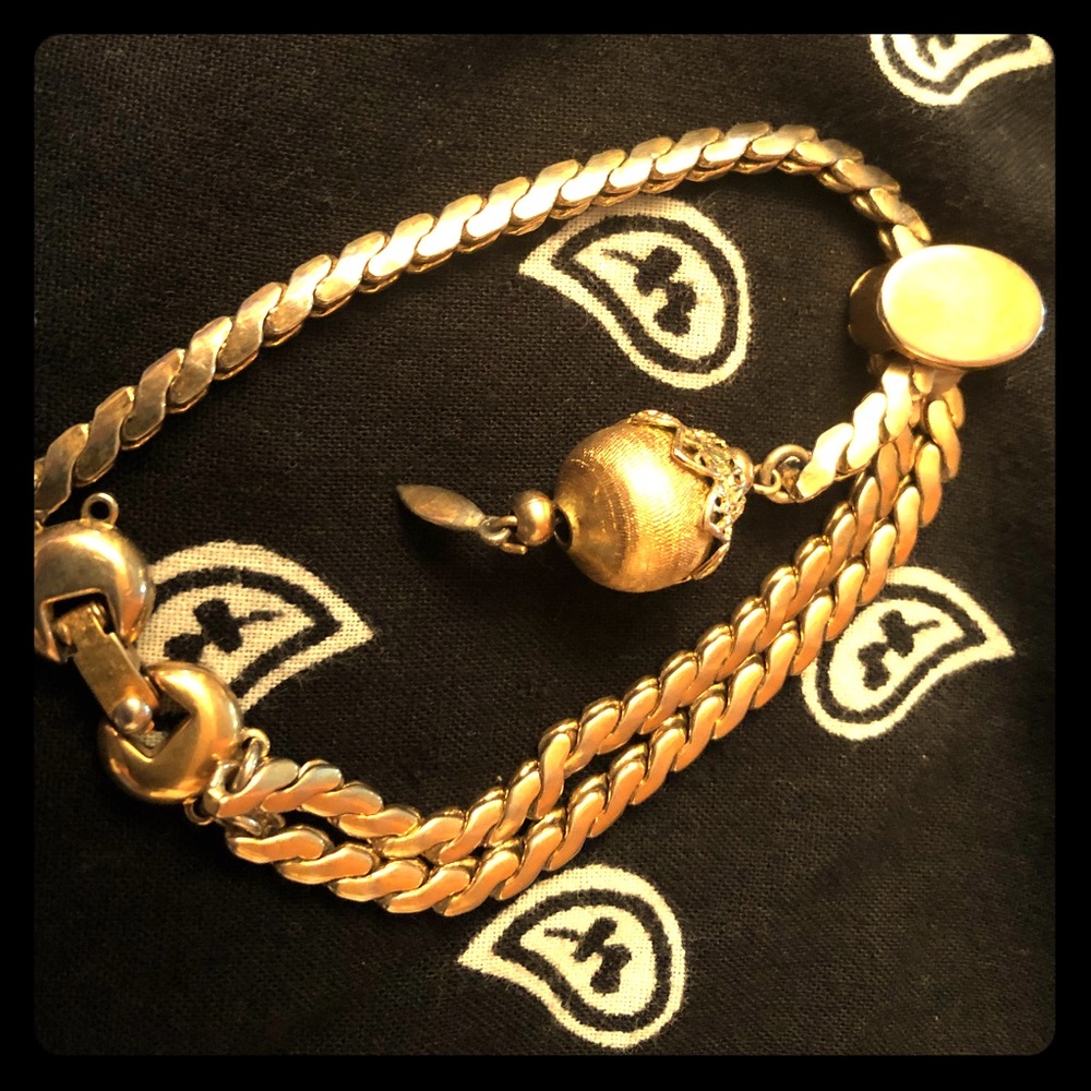 Woman’s bracelet